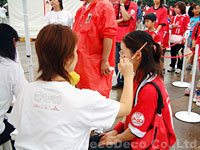 2005_0924_浦和レッズ 三菱自動車 プロモーションイベントでのフェイスペイント