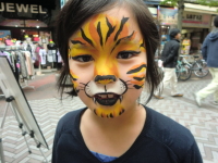 2014.4.19.20イセザキ大道芸デコデコのフェイスペインティングの画像