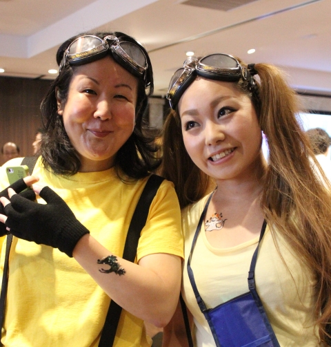 ハロウィンフェイスペインティング企業パーティの画像