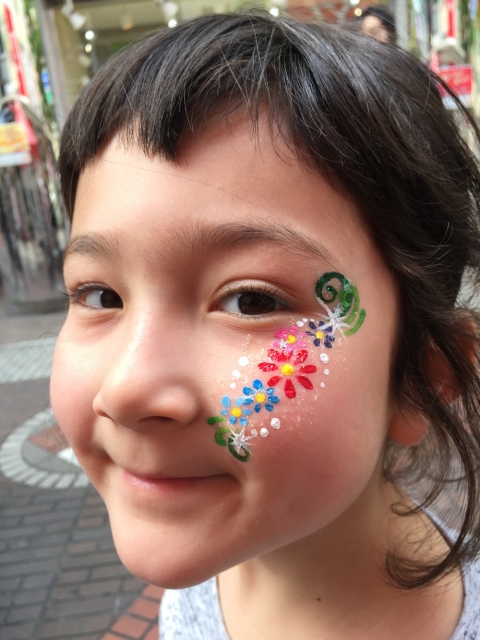 ヨコハマ大道芸2016フェイスティング「デコデコ」の画像