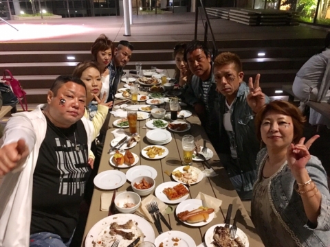 うめはんビアガーデンマルシェ