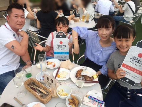 うめはんビアガーデンマルシェ
