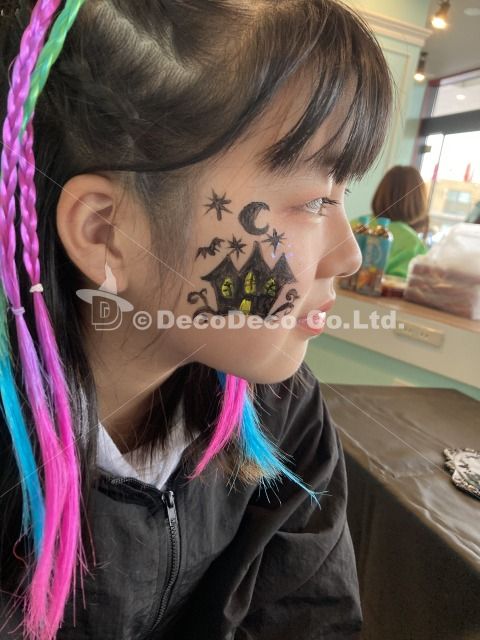 フェイスペインティングの画像