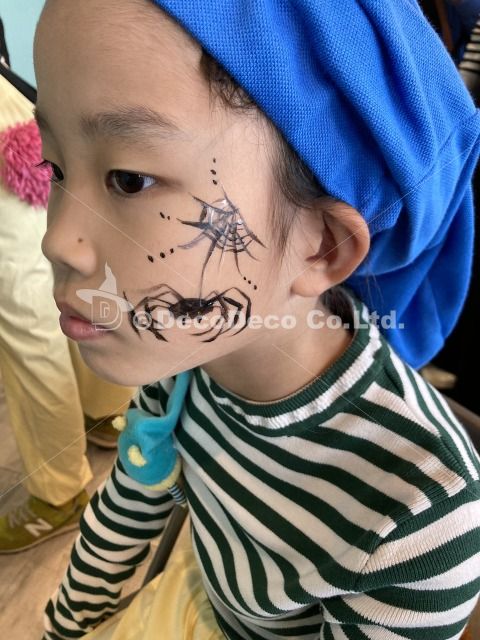 フェイスペインティングの画像